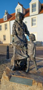 The statue at Pitenweem Harbour